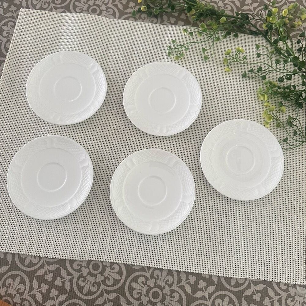 Lenox DECOR Glacier Point White Mini Saucers 4.5” Diameter 5 Piece‎ set